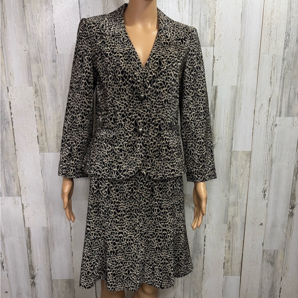 Isabel & Nina Leopard Print Skirt Suit